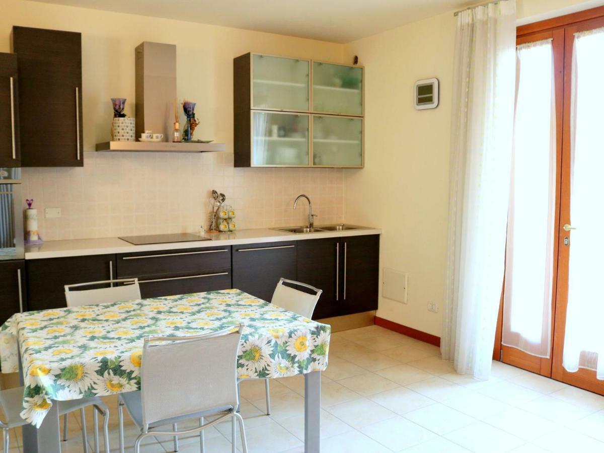 Small Residence Of Only 18 Apartments With Swimming Pool Lazise Exteriér fotografie