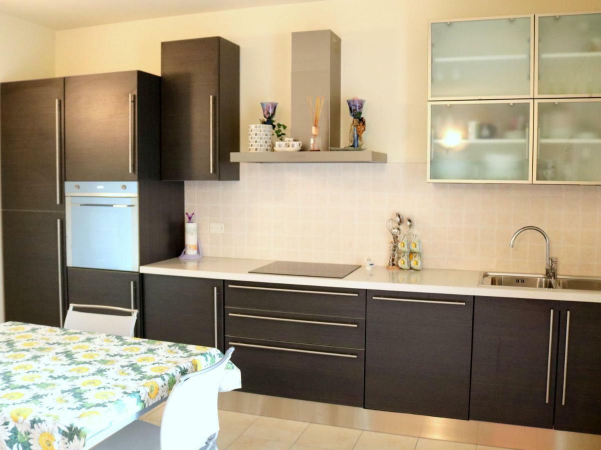Small Residence Of Only 18 Apartments With Swimming Pool Lazise Exteriér fotografie